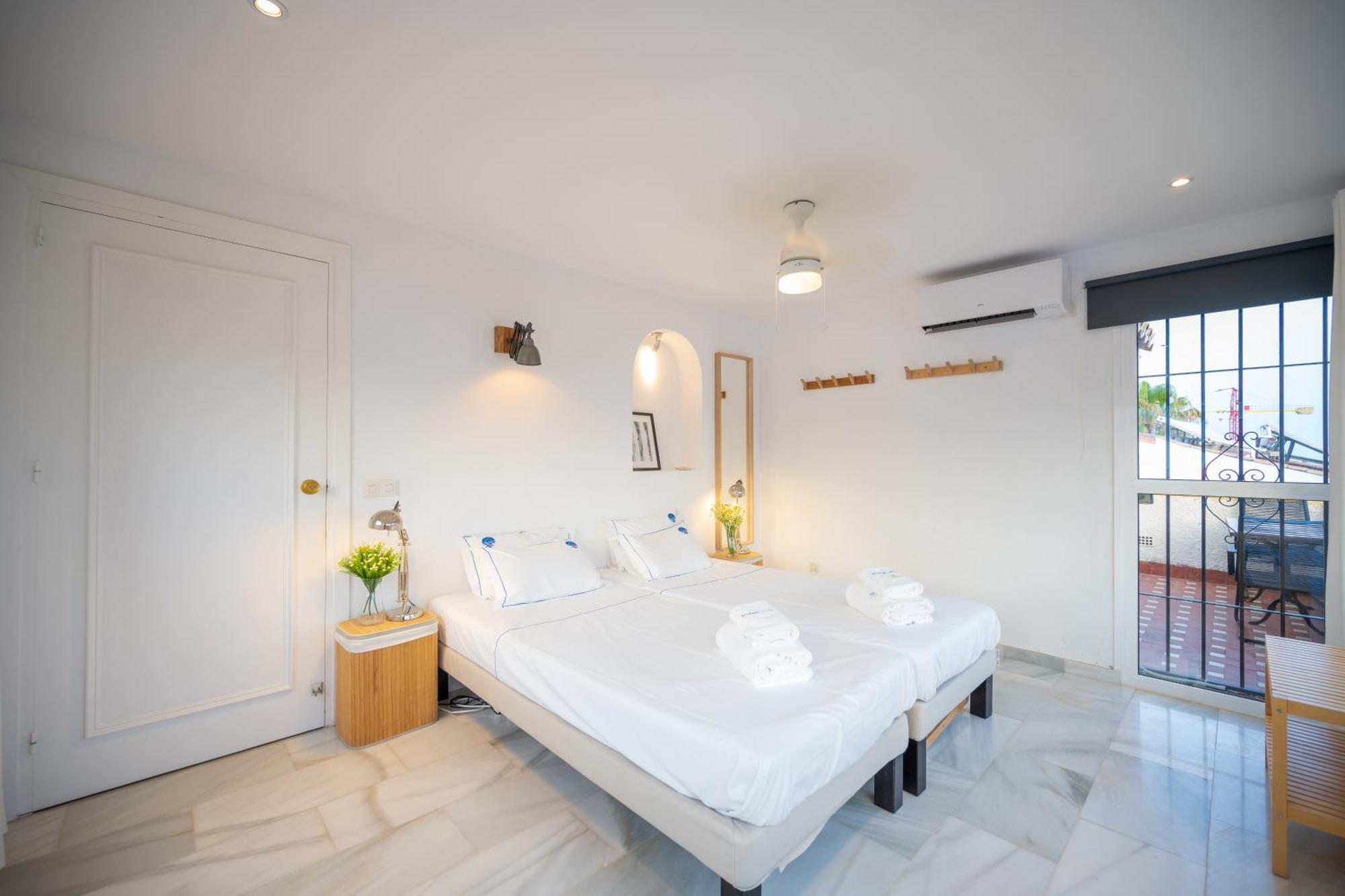 Typical Beach House Las Chapas Playa With Heated Pool 马尔韦利亚 外观 照片