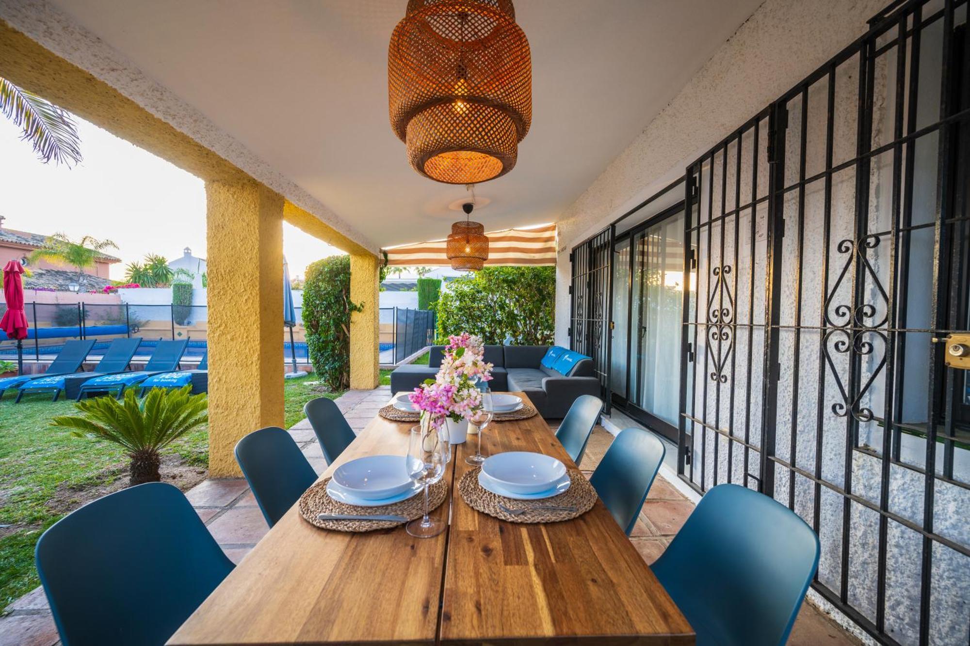 Typical Beach House Las Chapas Playa With Heated Pool 马尔韦利亚 外观 照片
